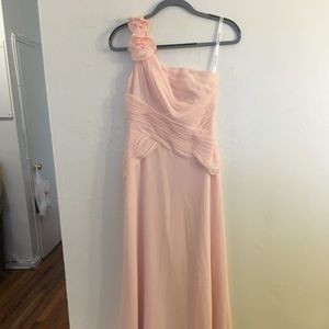 One shoulder chiffon dress.